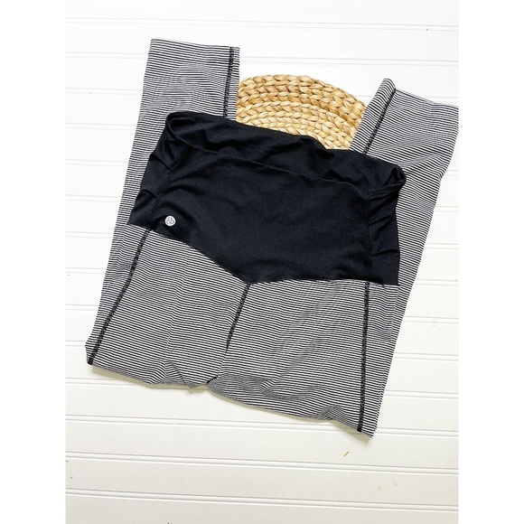 Zella Live In Maternity Crop Legging Stripe M - Picture 1 of 3
